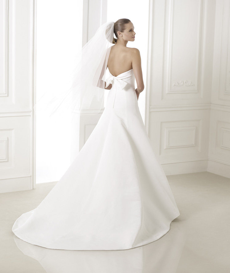 Wedding Philippines - Wedding Dresses - Atelier Pronovias 2015 Bridal Pre-Collection - 11 Kaisha 2