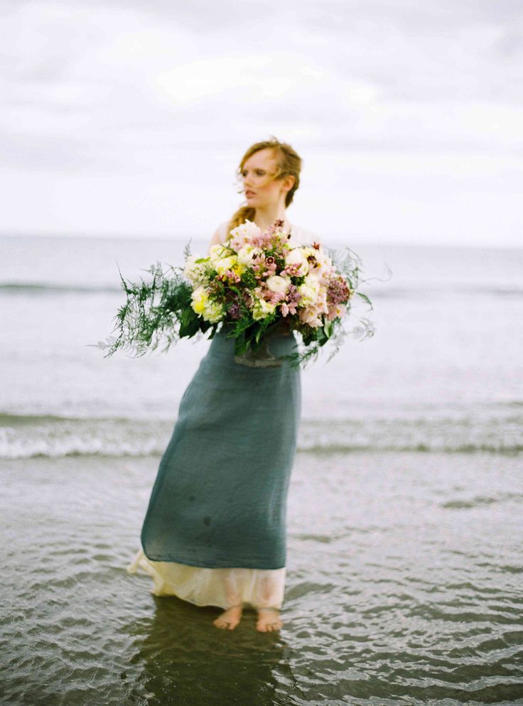 Bridesmaid {Photo by Pearl and Godiva via Pearl & Godiva)
