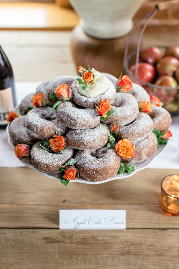 Wedding Philippines - 25 Cool and Fun Donut Bar Buffet Food Ideas For Your Wedding (23)