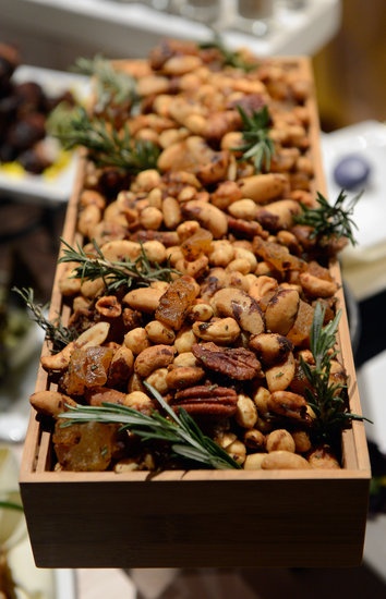 Wedding Philippines - 25 Delicious Nut Bar Buffet Food Ideas For Your Wedding Party (7)