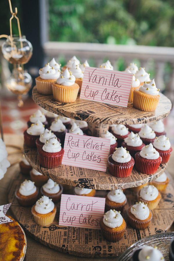 Wedding Philippines - 47 Adorable and Yummy Cupcake Display Ideas for Your Wedding Bar Buffet Food (14)